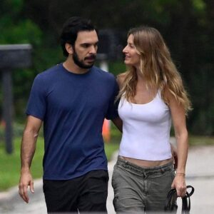Gisele Bundchen Pregnant with third child
